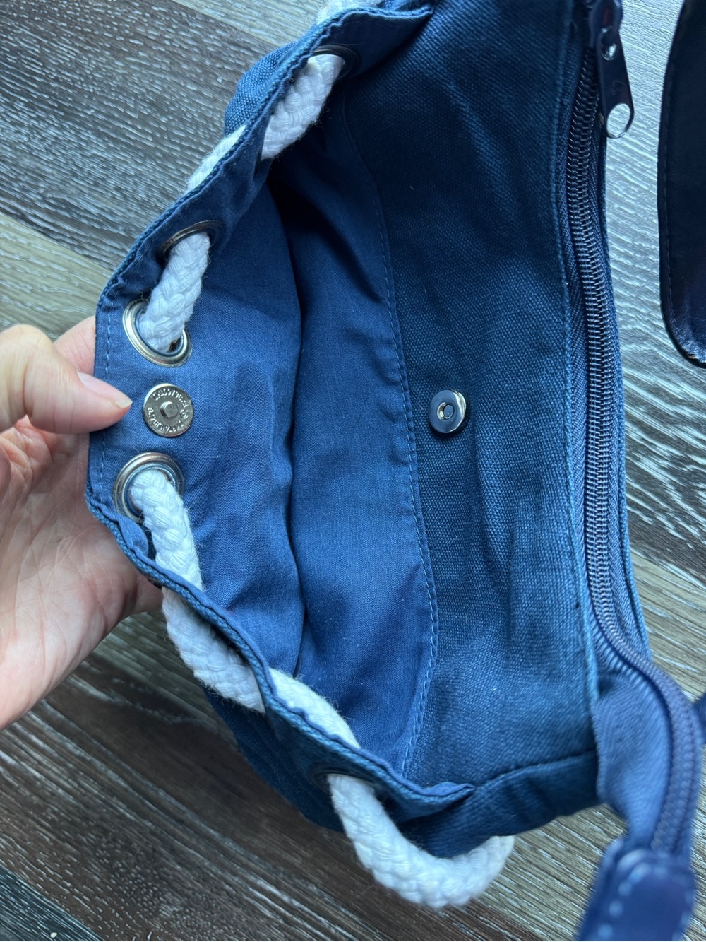 Y2K Roxy Navy Shoulder Bag with White Rope Detail - Picture 3 of 6